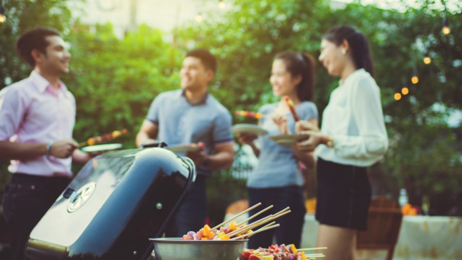 Good Hosting Ideas When Having a BBQ at Home for Friends